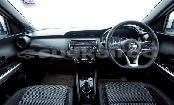 Buy Used Nissan Note White Car in Nonthaburi in Nonthaburi Buy Used Nissan Note White Car in Nonthaburi in Nonthaburi