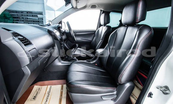 Buy Used Isuzu D-Max White Car in Bangkok in Bangkok Buy Used Isuzu D-Max White Car in Bangkok in Bangkok