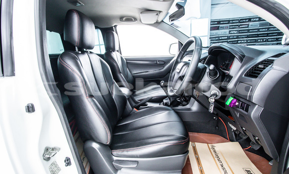 Buy Used Isuzu D-Max White Car in Bangkok in Bangkok Buy Used Isuzu D-Max White Car in Bangkok in Bangkok