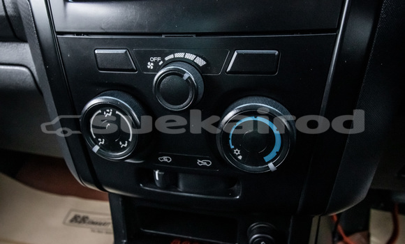 Buy Used Isuzu D-Max White Car in Bangkok in Bangkok Buy Used Isuzu D-Max White Car in Bangkok in Bangkok