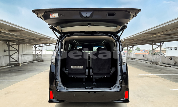 Buy Used Toyota Vellfire Black Car in Nonthaburi in Nonthaburi Buy Used Toyota Vellfire Black Car in Nonthaburi in Nonthaburi