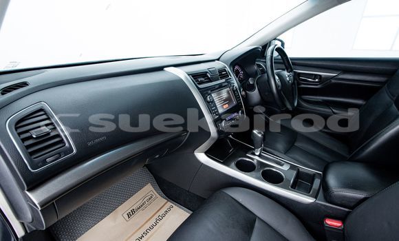 Buy Used Nissan Teana Blue Car in Bangkok in Bangkok Buy Used Nissan Teana Blue Car in Bangkok in Bangkok