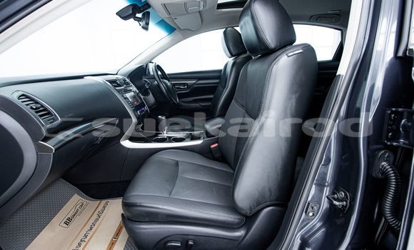 Buy Used Nissan Teana Blue Car in Bangkok in Bangkok Buy Used Nissan Teana Blue Car in Bangkok in Bangkok