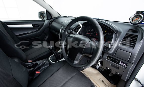 ซื้อ รถมือสอง Isuzu D-Max ขาว รถยนต์ ใน %{เมือง} ใน กรุงเทพมหานคร ซื้อ รถมือสอง Isuzu D-Max ขาว รถยนต์ ใน %{เมือง} ใน กรุงเทพมหานคร