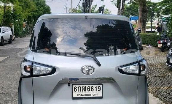 ซื้อ รถมือสอง Toyota Sienta ขาว รถยนต์ ใน %{เมือง} ใน ฉะเชิงเทรา ซื้อ รถมือสอง Toyota Sienta ขาว รถยนต์ ใน %{เมือง} ใน ฉะเชิงเทรา