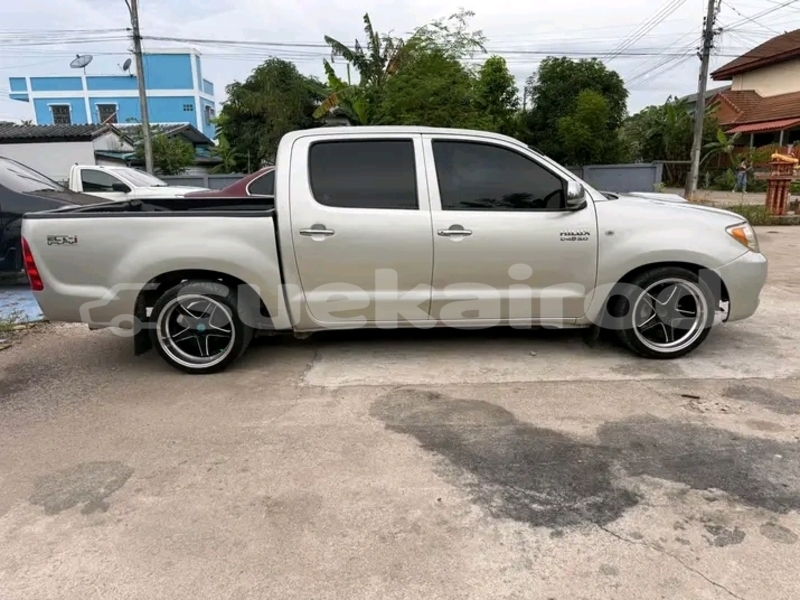 Big with watermark toyota vigo chai nat chai nat 77463