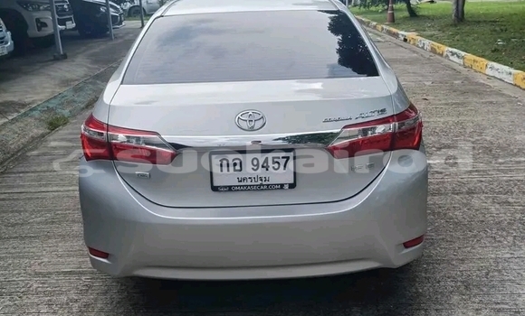 ซื้อ รถมือสอง Toyota Corolla ขาว รถยนต์ ใน %{เมือง} ใน ชัยนาท