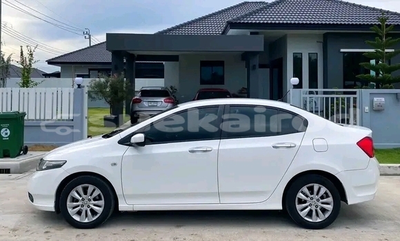 Buy Used Honda City White Car in Chachoengsao in Chachoengsao Buy Used Honda City White Car in Chachoengsao in Chachoengsao