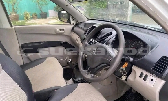 ซื้อ รถมือสอง Mitsubishi ASX ขาว รถยนต์ ใน %{เมือง} ใน ชัยภูมิ