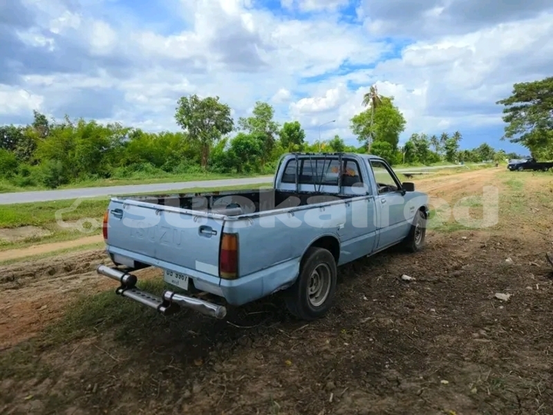 Big with watermark toyota hilux chai nat chai nat 77494