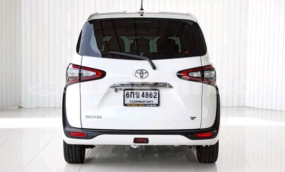 ซื้อ รถมือสอง Toyota Sienta ขาว รถยนต์ ใน %{เมือง} ใน ฉะเชิงเทรา ซื้อ รถมือสอง Toyota Sienta ขาว รถยนต์ ใน %{เมือง} ใน ฉะเชิงเทรา