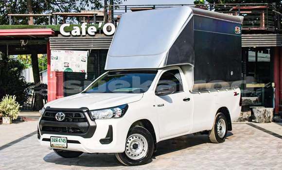 Buy Used Toyota Hiluxe Revo Black Car in Bangkok in Bangkok