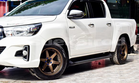 Buy Used Toyota Hiluxe Revo White Car in Bangkok in Bangkok Buy Used Toyota Hiluxe Revo White Car in Bangkok in Bangkok