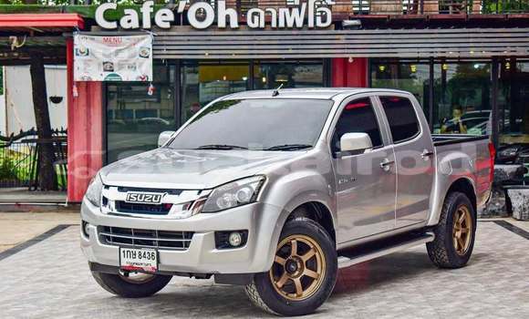 ซื้อ รถมือสอง Isuzu D-Max อื่น ๆ รถยนต์ ใน %{เมือง} ใน กรุงเทพมหานคร