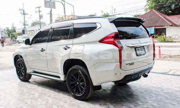 ซื้อ รถมือสอง Mitsubishi Pajero ขาว รถยนต์ ใน %{เมือง} ใน กรุงเทพมหานคร ซื้อ รถมือสอง Mitsubishi Pajero ขาว รถยนต์ ใน %{เมือง} ใน กรุงเทพมหานคร