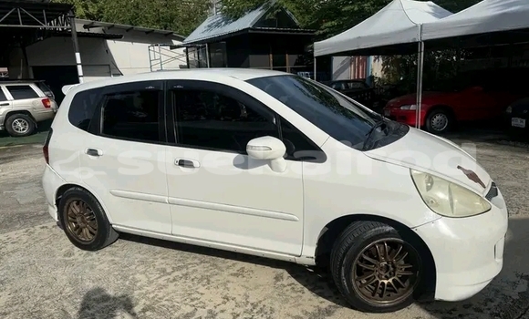 Buy Used Honda Jazz White Car in Chai Nat in Chai Nat