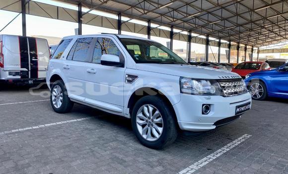 Buy Used Land Rover Freelander White Car in Bangkok in Bangkok