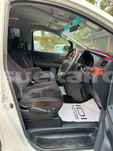 Big with watermark toyota vellfire bangkok bangkok 77756