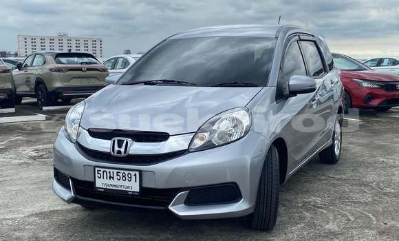 Buy Used Honda Mobilio White Car in Bangkok in Bangkok Buy Used Honda Mobilio White Car in Bangkok in Bangkok