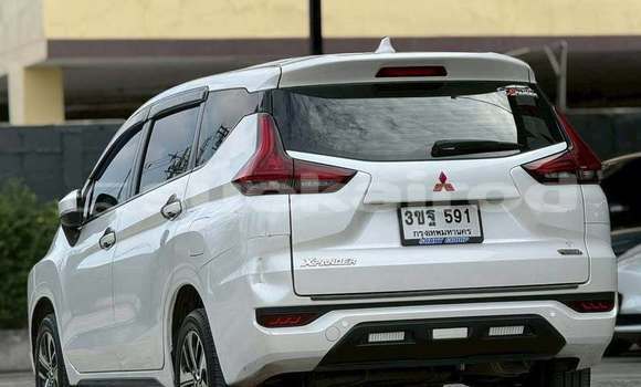 Buy Used Mitsubishi Xpander White Car in Bangkok in Bangkok Buy Used Mitsubishi Xpander White Car in Bangkok in Bangkok