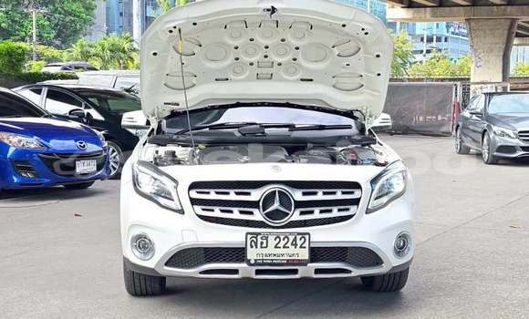 Buy Used Mercedes‒Benz GL–Class White Car in Bangkok in Bangkok Buy Used Mercedes‒Benz GL–Class White Car in Bangkok in Bangkok