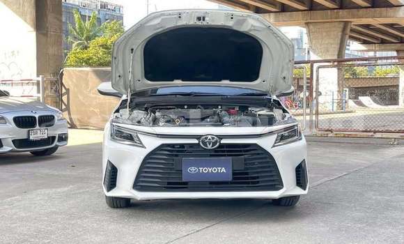 Buy Used Toyota Yaris White Car in Bangkok in Bangkok