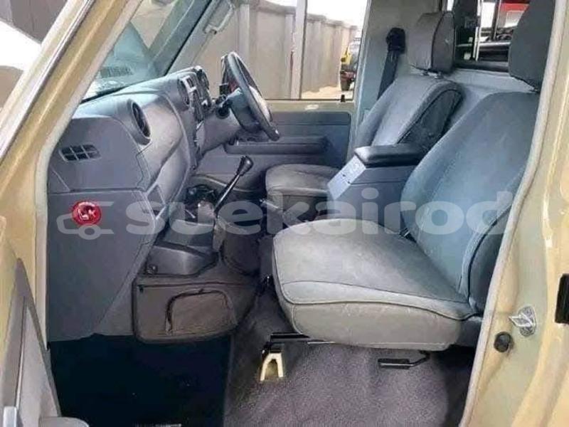 Big with watermark toyota land cruiser bangkok bangkok 77817