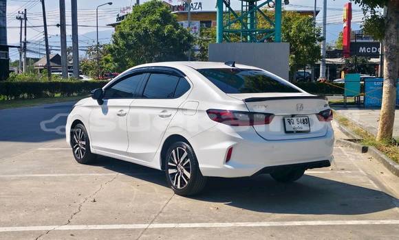 Buy Used Honda City White Car in Chiang Mai in Chiang Mai Buy Used Honda City White Car in Chiang Mai in Chiang Mai