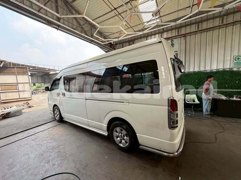 Big with watermark toyota commuter bangkok bangkok 77846
