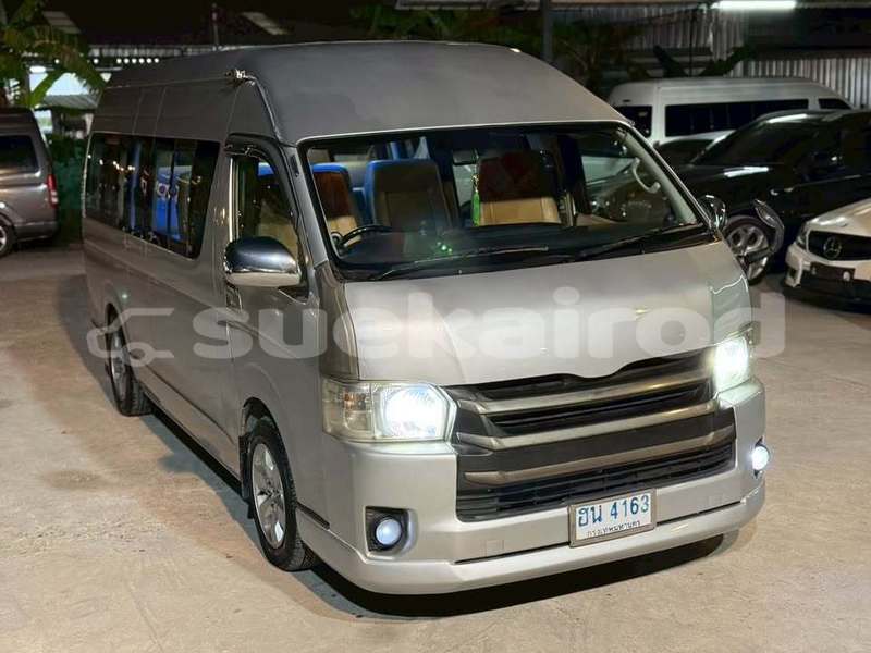 Big with watermark toyota commuter bangkok bangkok 77854