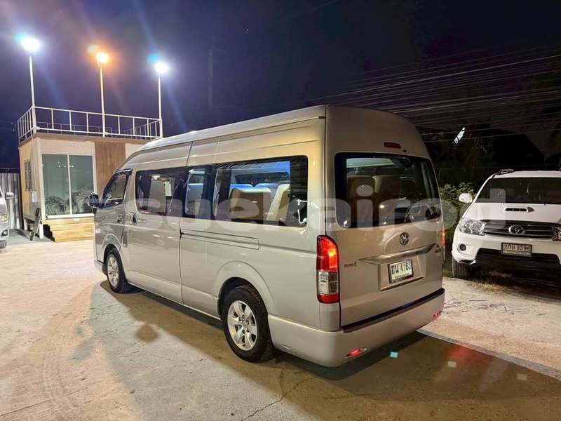 Big with watermark toyota commuter bangkok bangkok 77854