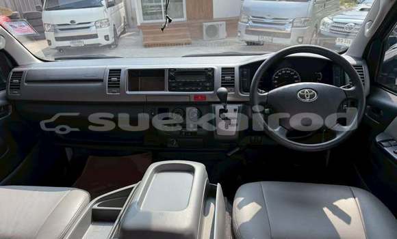 Buy Used Toyota Ventury White Car in Bangkok in Bangkok Buy Used Toyota Ventury White Car in Bangkok in Bangkok