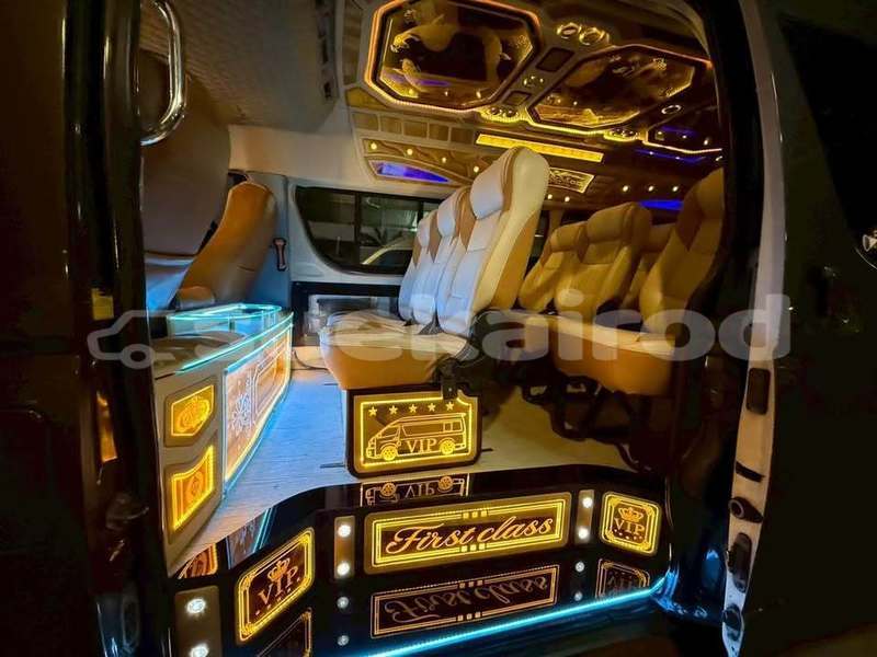 Big with watermark toyota commuter bangkok bangkok 77868