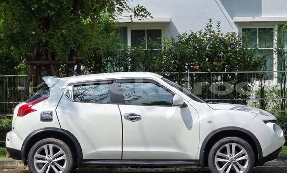 Buy Used Nissan Juke White Car in Bangkok in Bangkok Buy Used Nissan Juke White Car in Bangkok in Bangkok