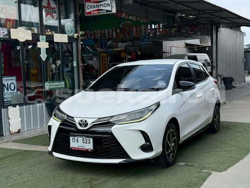 Big with watermark toyota yaris bangkok bangkok 77879