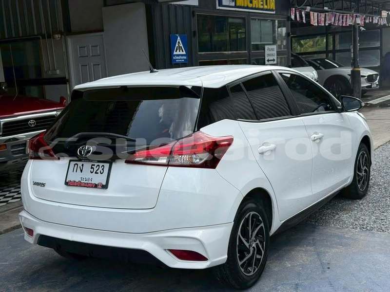 Big with watermark toyota yaris bangkok bangkok 77879