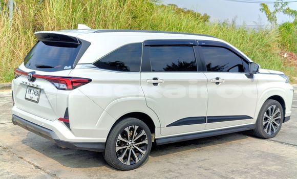 Buy Used Toyota Venza White Car in Chonburi in Chonburi Buy Used Toyota Venza White Car in Chonburi in Chonburi