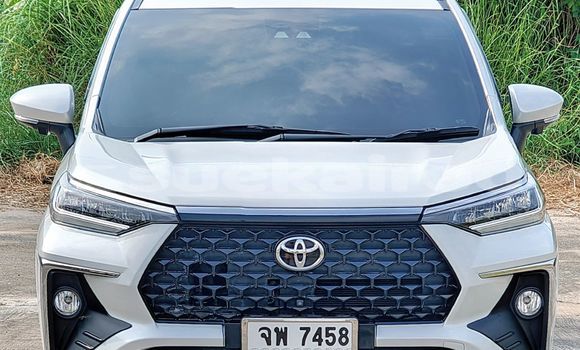 Buy Used Toyota Venza White Car in Chonburi in Chonburi Buy Used Toyota Venza White Car in Chonburi in Chonburi