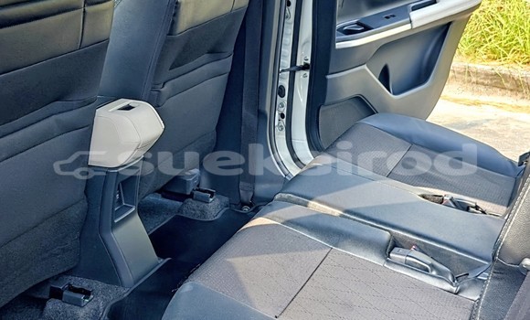 Buy Used Toyota Venza White Car in Chonburi in Chonburi Buy Used Toyota Venza White Car in Chonburi in Chonburi