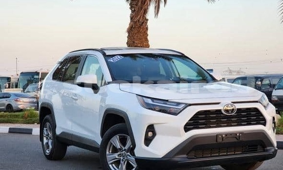 Buy Used Toyota RAV4 White Car in Bangkok in Bangkok