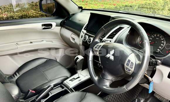 Buy Used Mitsubishi Pajero Other Car in Bangkok in Bangkok Buy Used Mitsubishi Pajero Other Car in Bangkok in Bangkok