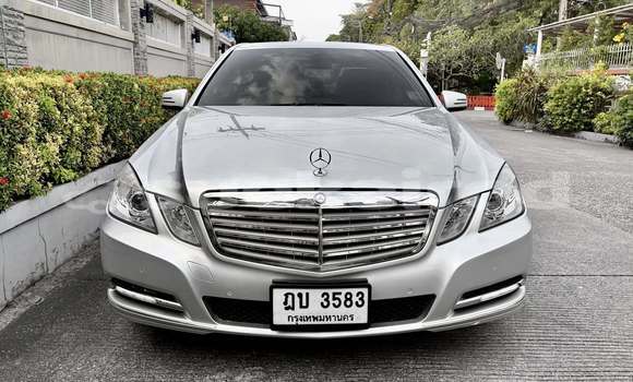Buy Used Mercedes‒Benz E–Class Other Car in Bangkok in Bangkok Buy Used Mercedes‒Benz E–Class Other Car in Bangkok in Bangkok