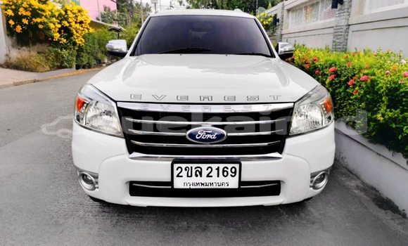 Buy Used Ford Everest White Car in Bangkok in Bangkok Buy Used Ford Everest White Car in Bangkok in Bangkok