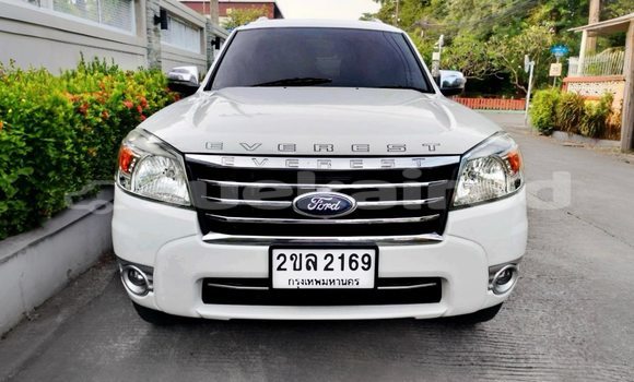 Buy Used Ford Everest White Car in Bangkok in Bangkok Buy Used Ford Everest White Car in Bangkok in Bangkok