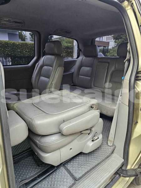 Big with watermark kia carnival bangkok bangkok 77926