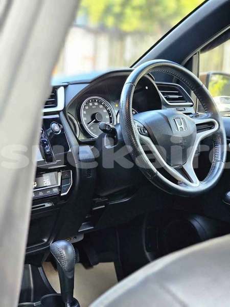 Big with watermark honda br v bangkok bangkok 77928