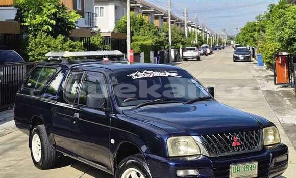 Buy Used Mitsubishi Strada Black Car in Bangkok in Bangkok Buy Used Mitsubishi Strada Black Car in Bangkok in Bangkok