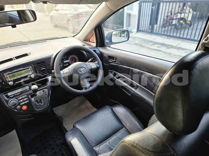 Big with watermark toyota wish bangkok bangkok 77937