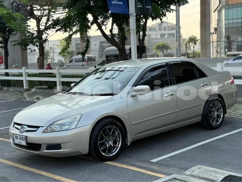 Big with watermark honda accord chai nat chai nat 77956