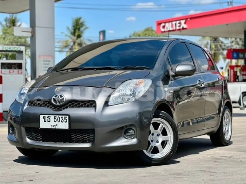 Big with watermark toyota yaris chai nat chai nat 77960